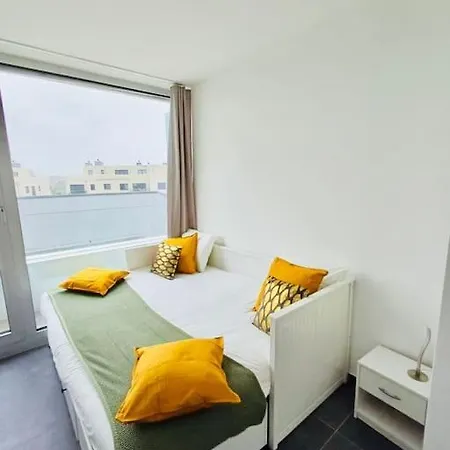 Brand New 2 Bedrooms Penthouse In Center, Terrace And Parking 152 Apartment *