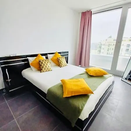 Brand New 2 Bedrooms Penthouse In Center, Terrace And Parking 152 *